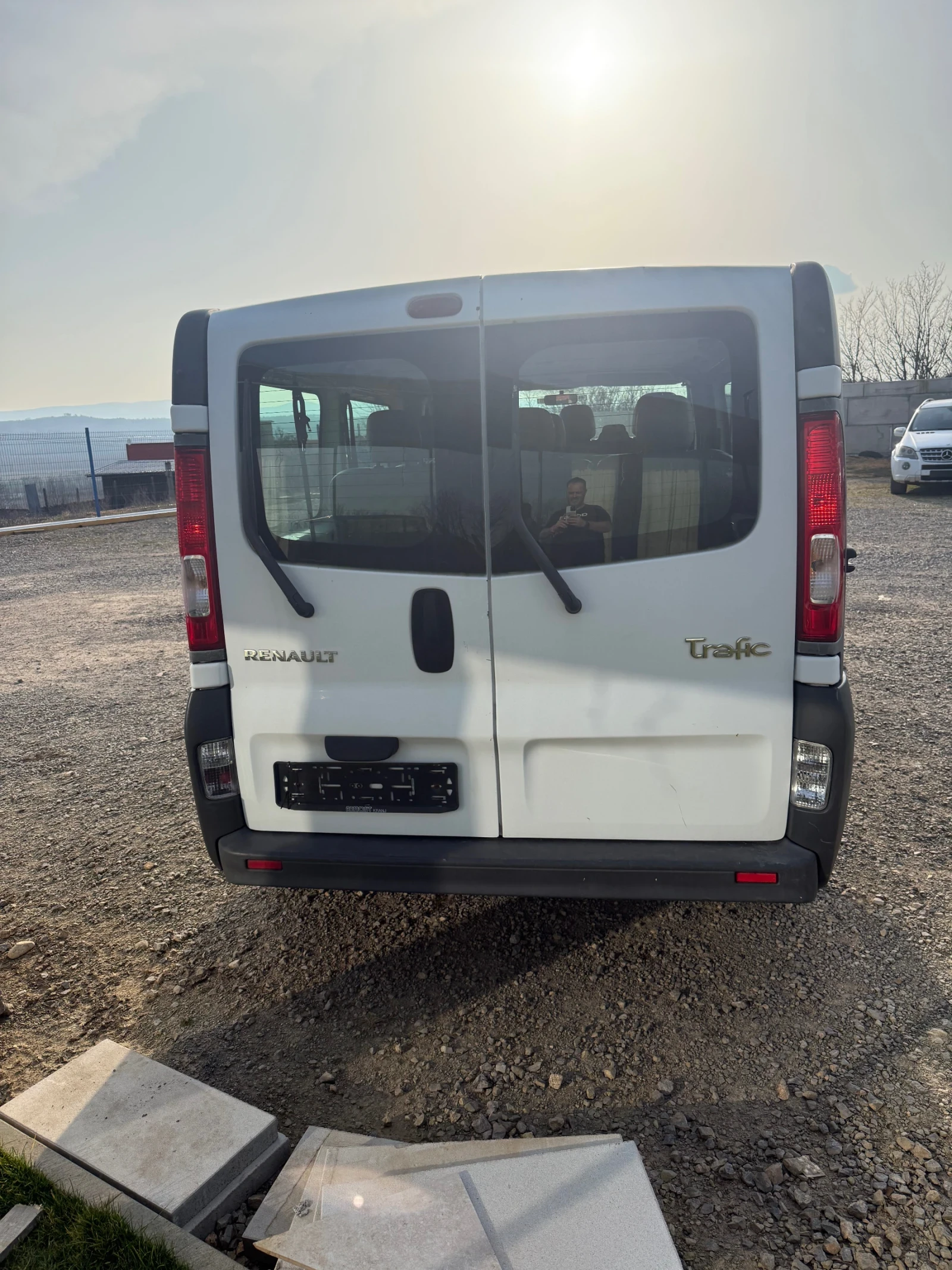 Renault Trafic 2.0 115 8+ 1 maxi klima - изображение 4