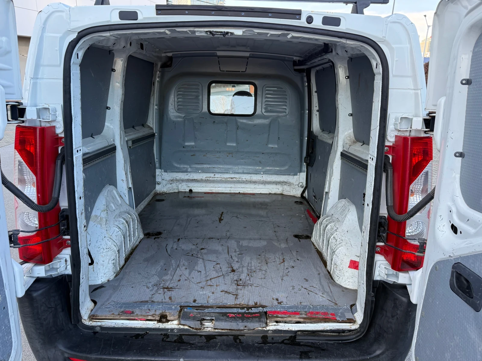 Citroen Jumpy 1.6 HDi/90kc/3места/Климатик/09.2016г/123000км, снимка 14 - Бусове и автобуси - 53788262