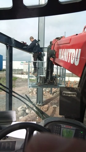 Телескопичен товарач Manitou, снимка 7