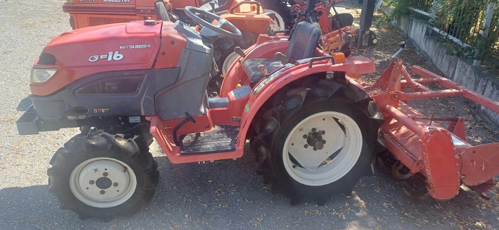 Трактор Mitsubishi GF16