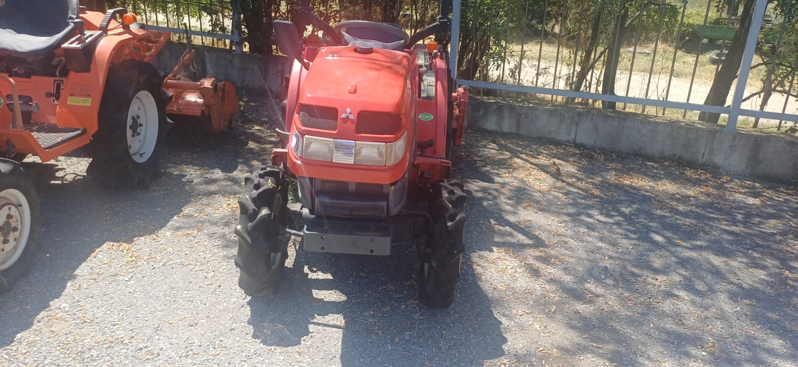 Трактор Mitsubishi GF16, снимка 3 - Селскостопанска техника - 55524118