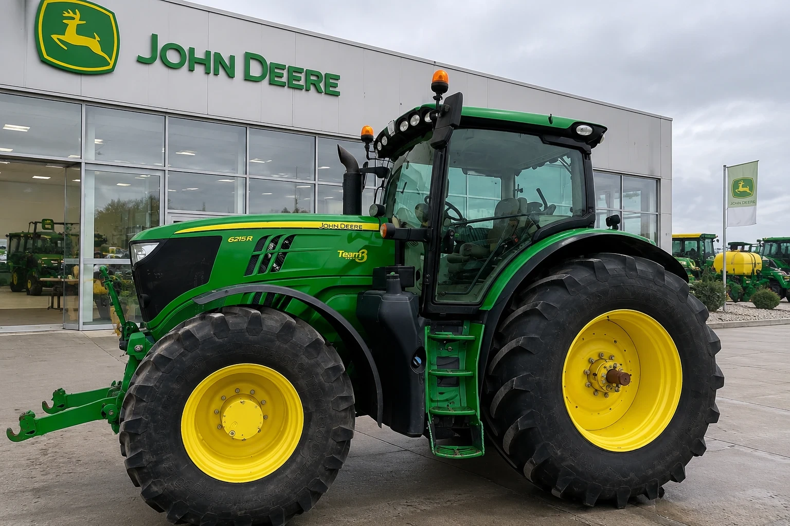 Трактор John Deere 6215 R, снимка 3 - Селскостопанска техника - 55772957