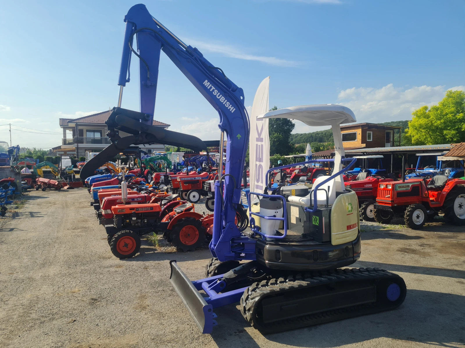  MITSHUBISHI  MM30CR-2    70  | Mobile.bg   1