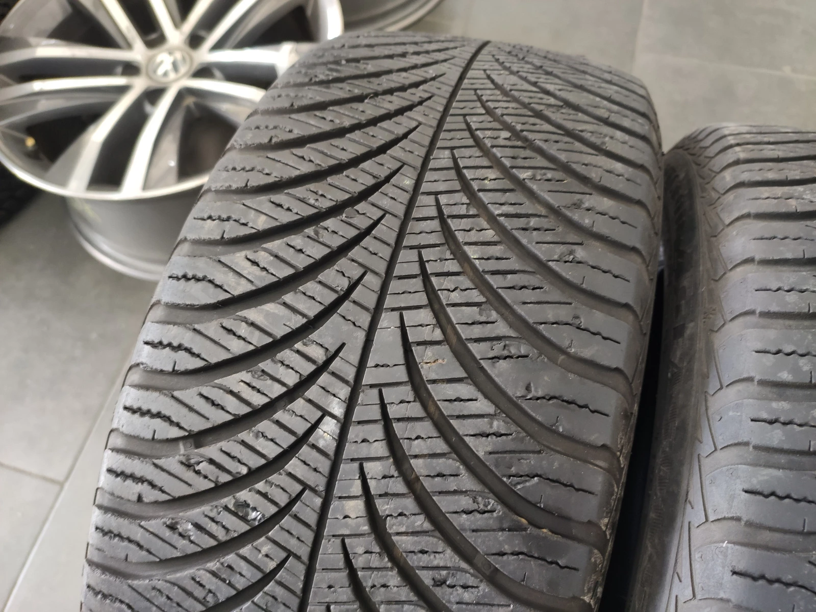 215/45R16 | Mobile.bg   4