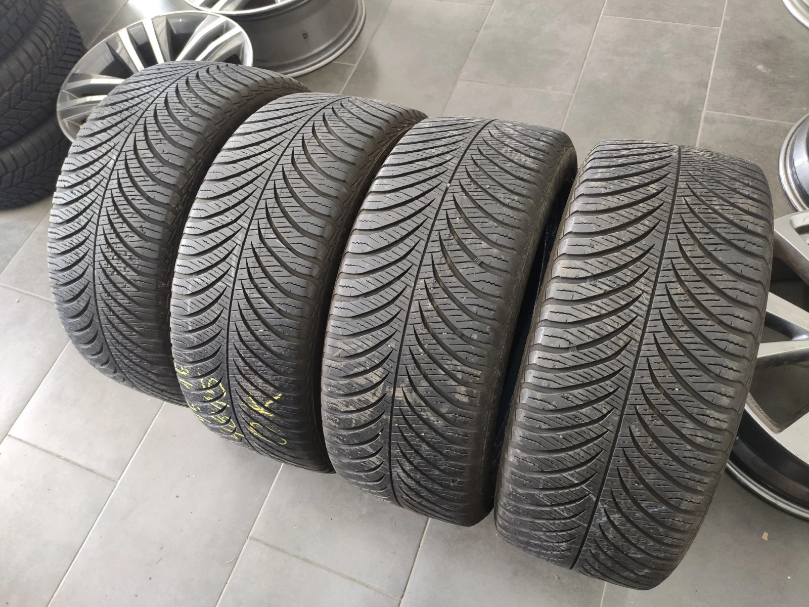  215/45R16 | Mobile.bg   5