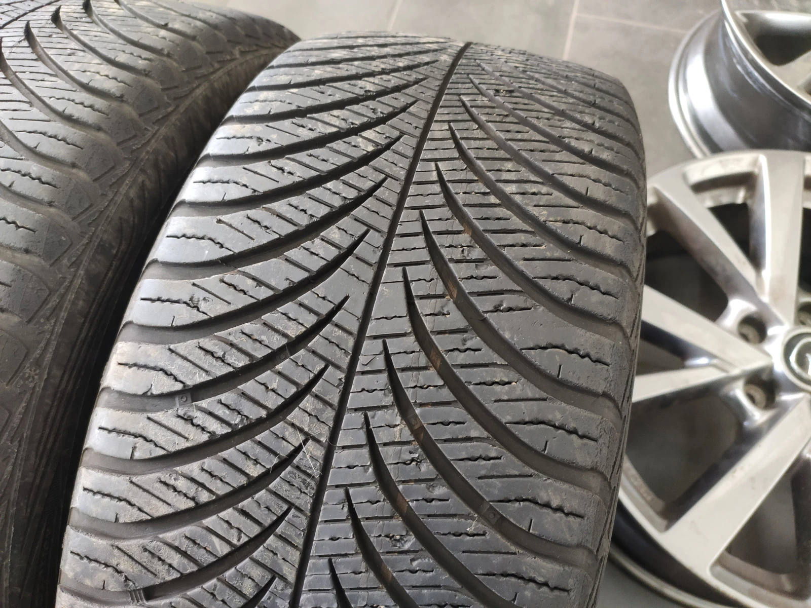  215/45R16 | Mobile.bg   1