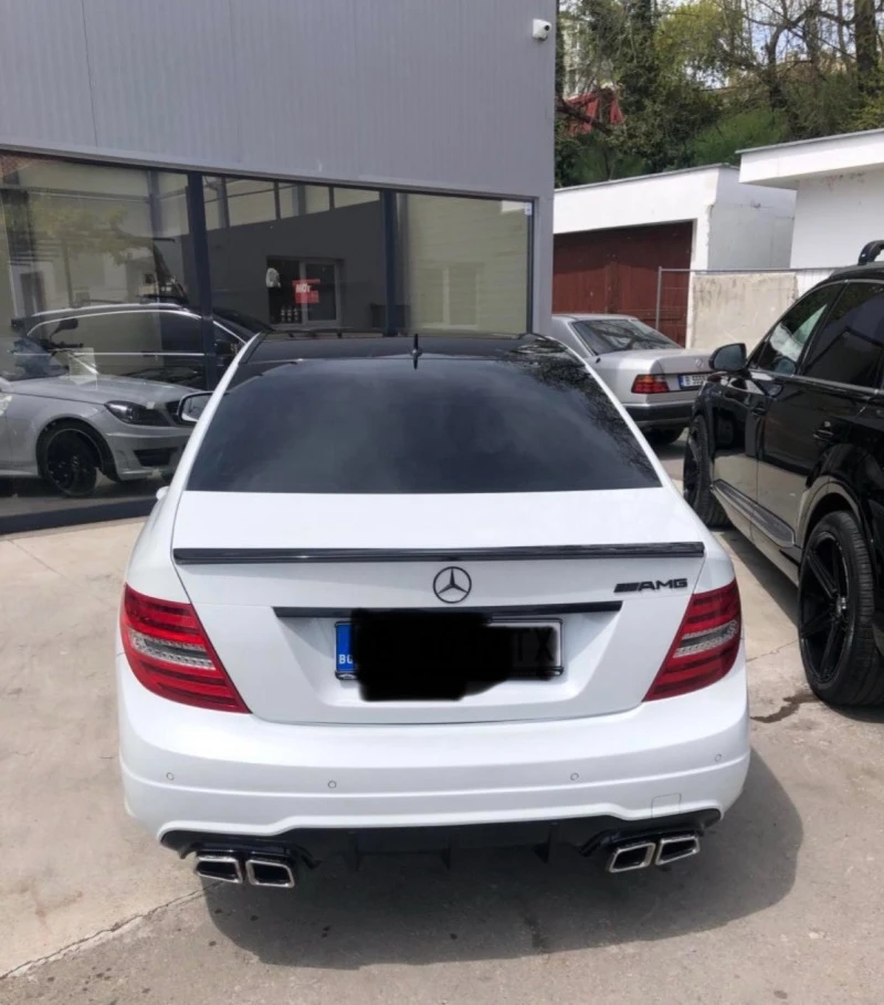 Mercedes-Benz C 220, снимка 2 - Автомобили и джипове - 46529906