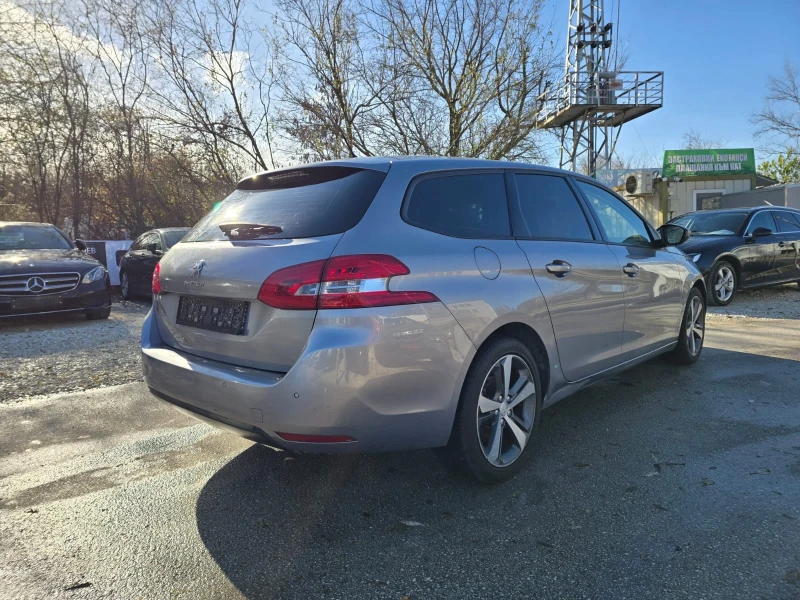 Peugeot 308 1.6HDI Топ състояние, снимка 4 - Автомобили и джипове - 43673576