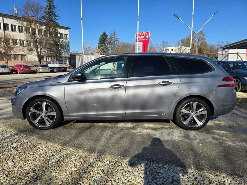 Peugeot 308 1.6HDI Топ състояние, снимка 6 - Автомобили и джипове - 43673576