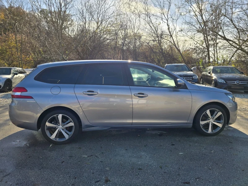 Peugeot 308 1.6HDI Топ състояние, снимка 7 - Автомобили и джипове - 43673576