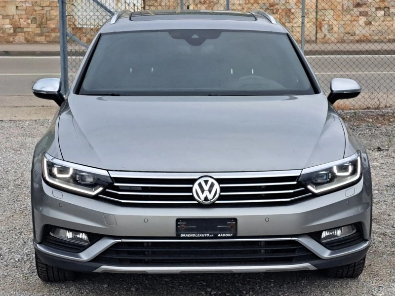 VW Passat 2.0tdi 4x4 239к.с. Автомат  ALLTRACK , снимка 1 - Автомобили и джипове - 45727618