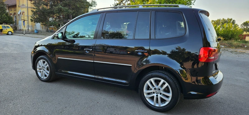 VW Touran 2, 0TDI* 140kс* 2012* 7 МЕСТА* АВТОМАТИК* ЕВРО5* , снимка 6 - Автомобили и джипове - 46990784