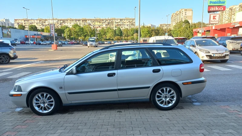 Volvo V40, снимка 7 - Автомобили и джипове - 47433376