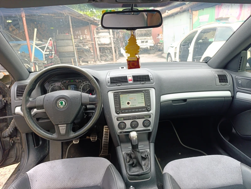 Skoda Octavia 2.0TDI VRS , снимка 10 - Автомобили и джипове - 51199158