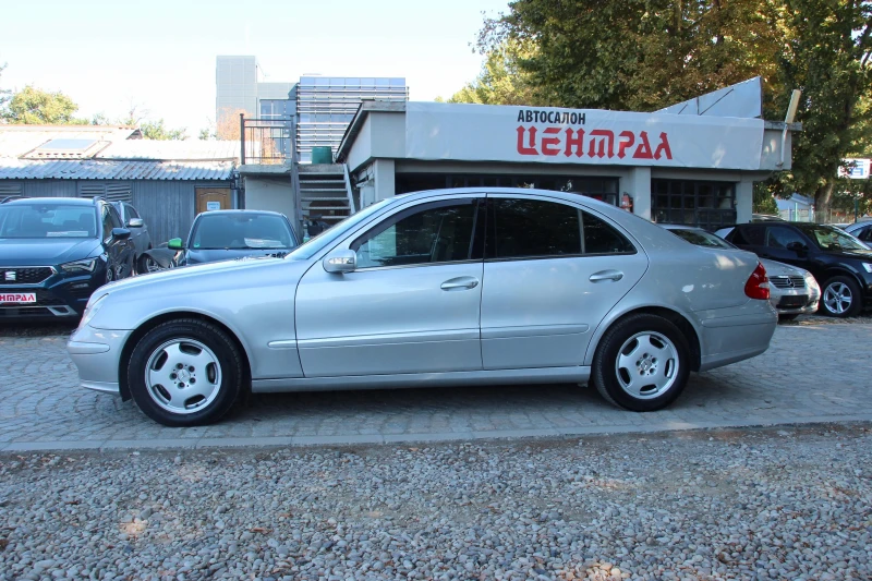 Mercedes-Benz E 220 CDI  С РЕГИСТРАЦИЯ   , снимка 8 - Автомобили и джипове - 51930517