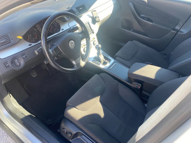 VW Passat 2.0 tdi, снимка 7 - Автомобили и джипове - 52018277