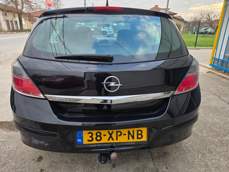 Opel Corsa 1.4i, снимка 6 - Автомобили и джипове - 53219132