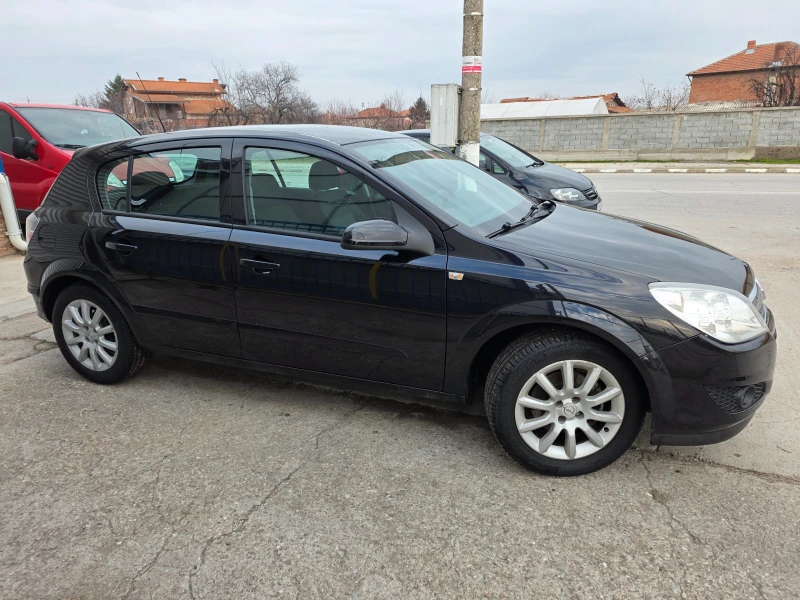 Opel Corsa 1.4i, снимка 4 - Автомобили и джипове - 53219132