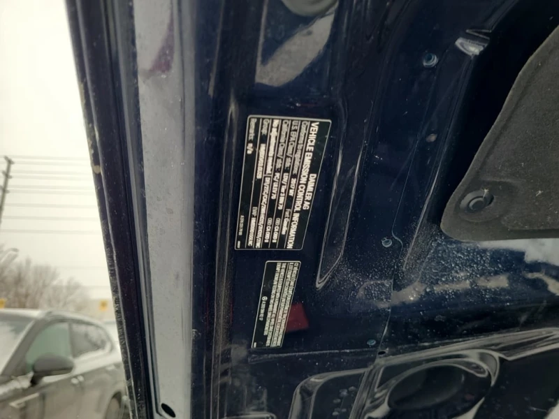 Mercedes-Benz E 400 CARFAX, снимка 13 - Автомобили и джипове - 53293005