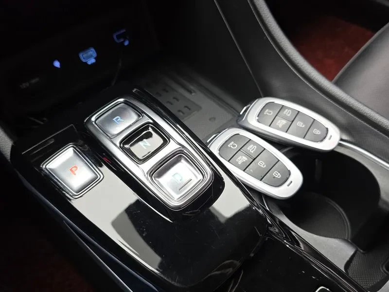Hyundai Sonata 2.0 - САМО 30% АВАНС, снимка 9 - Автомобили и джипове - 55940393