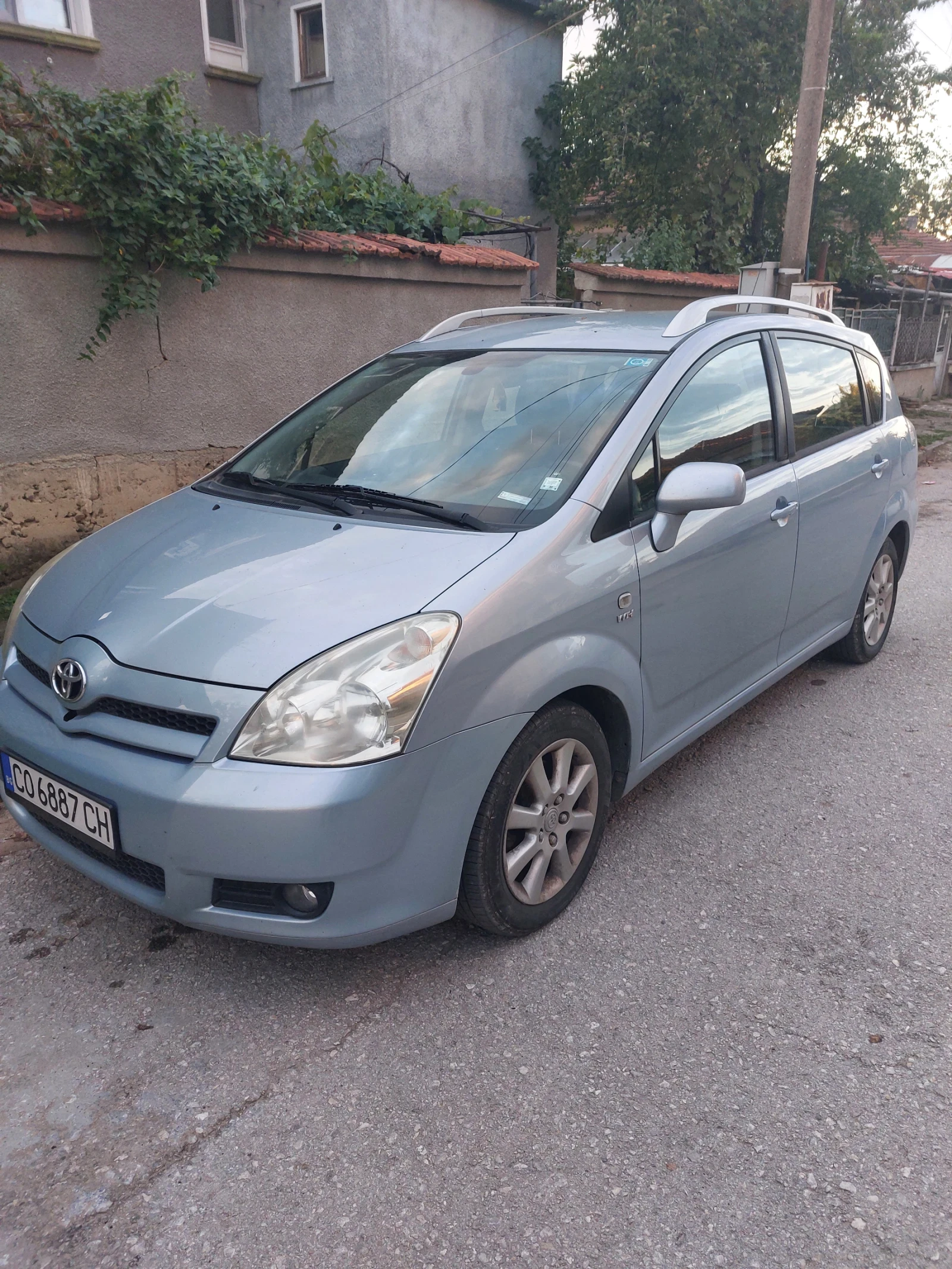 Toyota Corolla verso, снимка 1