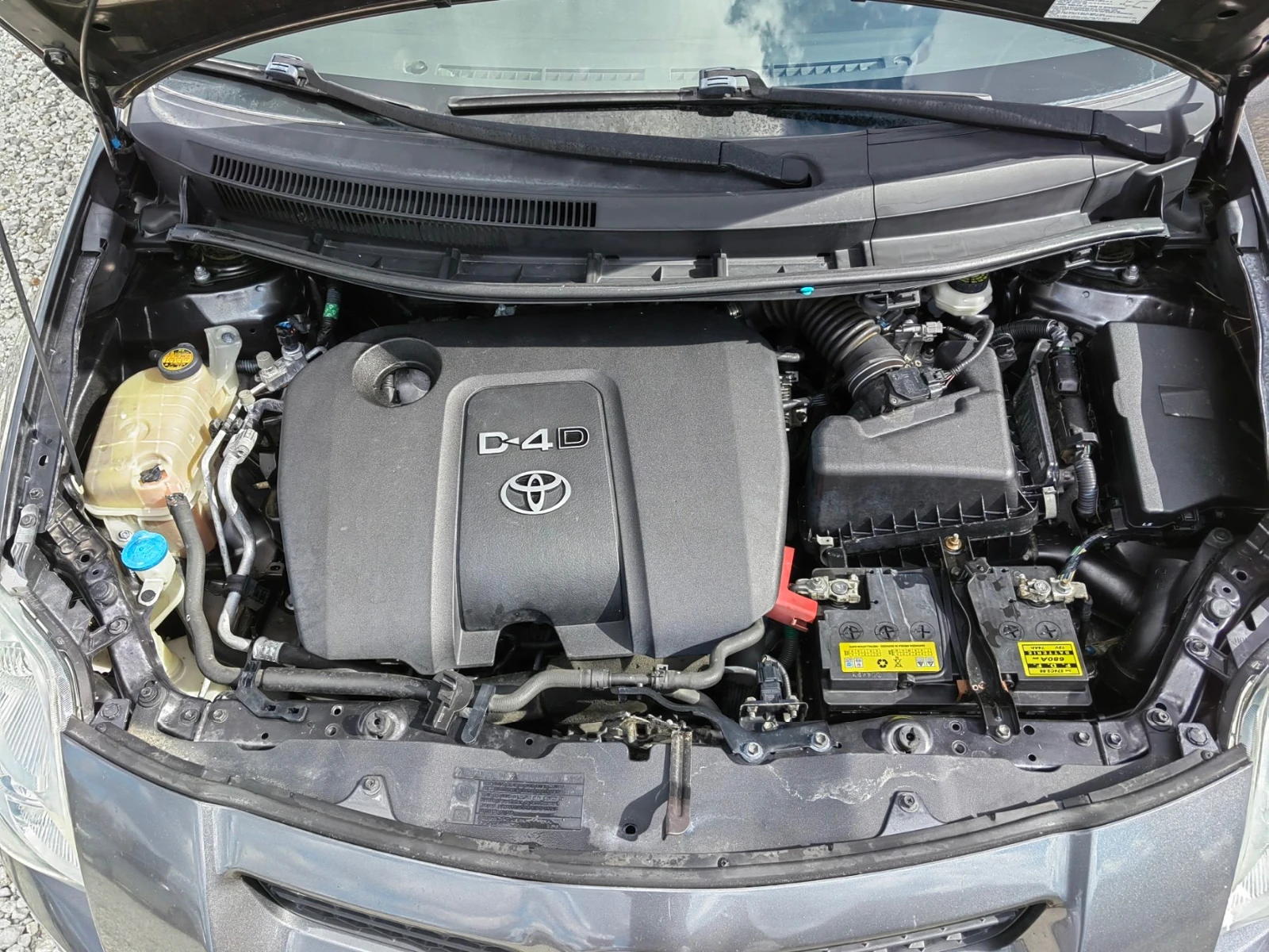 Toyota Auris 1.4d4d 90k* * * UNIKAT* * *  | Mobile.bg   17