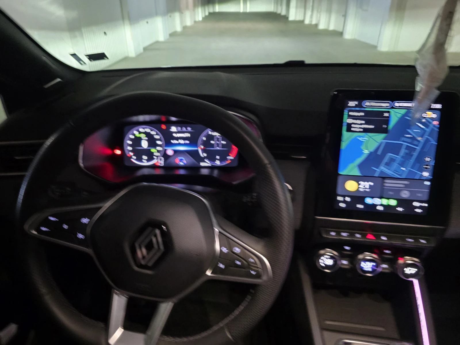 Renault Clio TEHNO, снимка 5 - Автомобили и джипове - 50868631