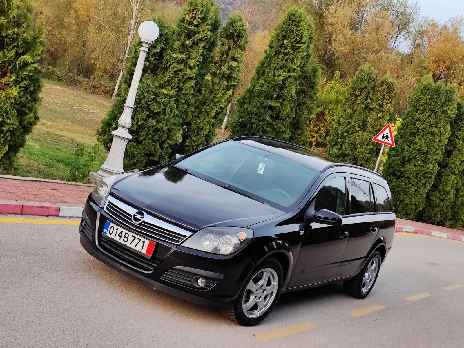 Opel Astra 1.9CDTI(101)* КОМБИ* НОВ ВНОС*  - изображение 2