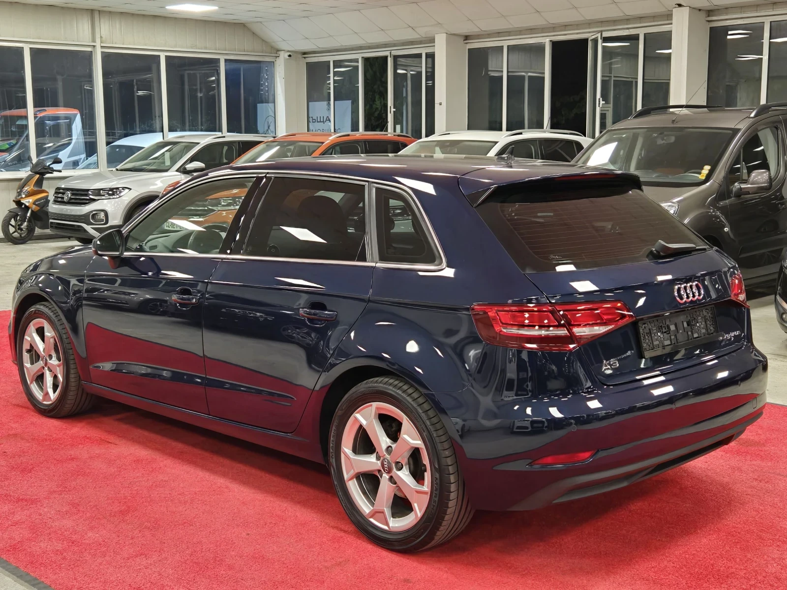 Audi A3 Sportback / Автоматик / 6лв на 100км - изображение 4