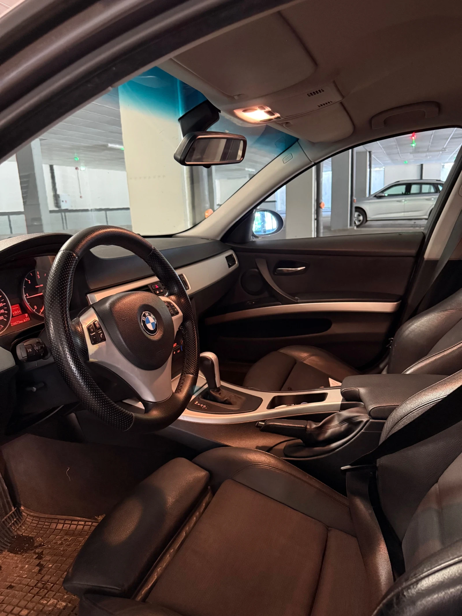 BMW 320  - изображение 6