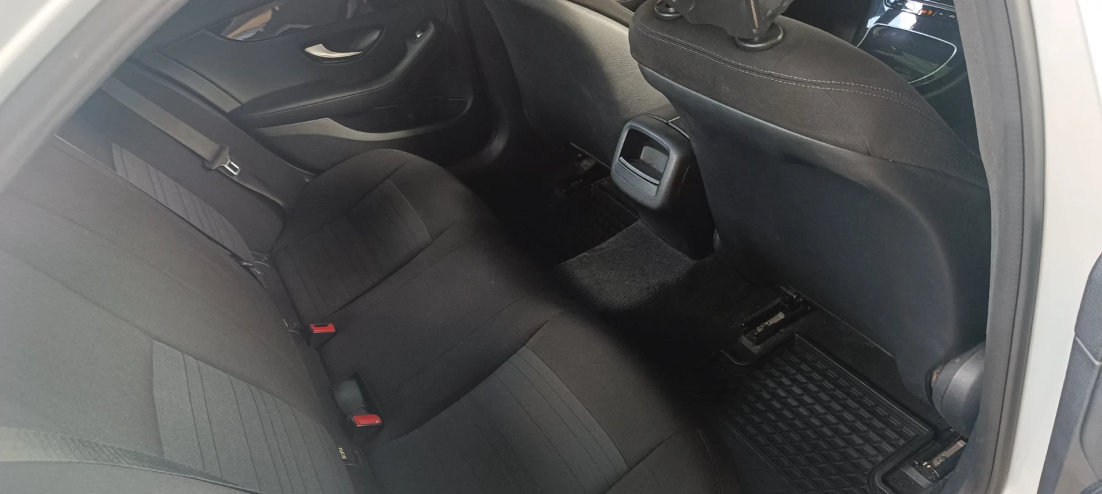 Mercedes-Benz C 180  - изображение 8