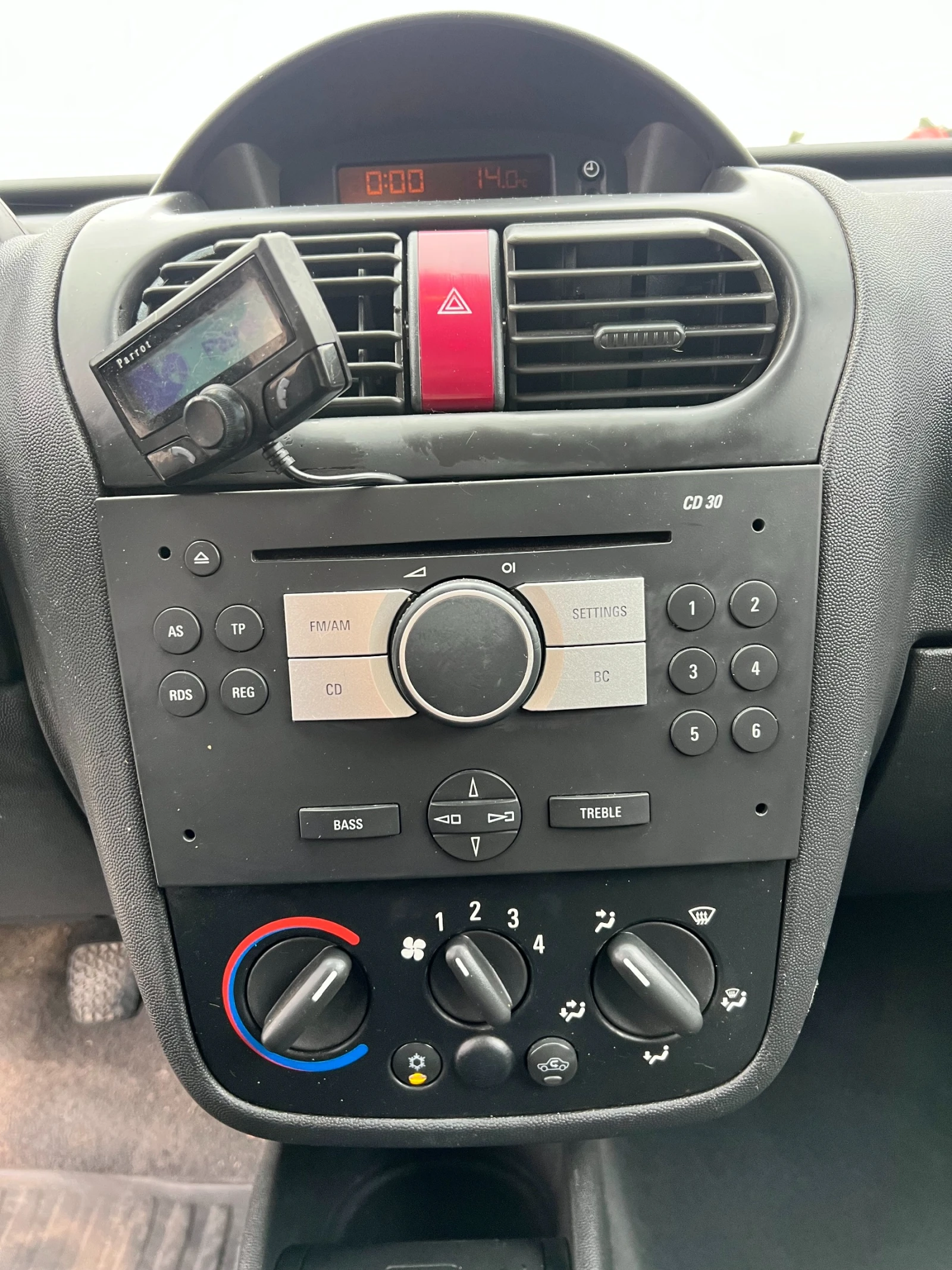 Opel Combo  - изображение 8