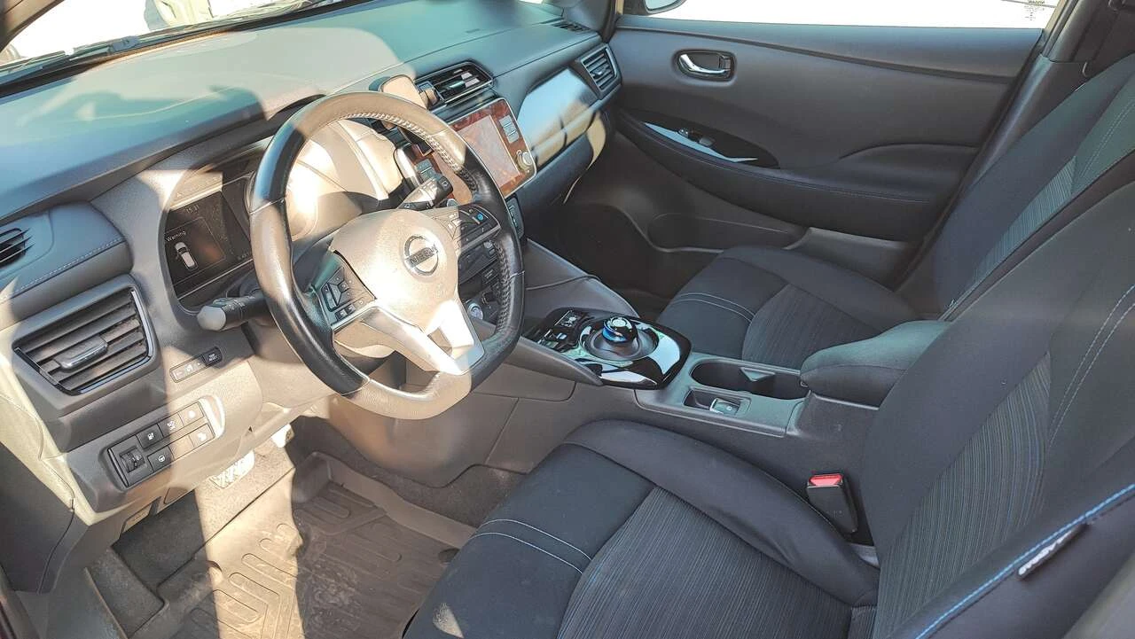 Nissan Leaf  N-Connectа 40kWh - изображение 5