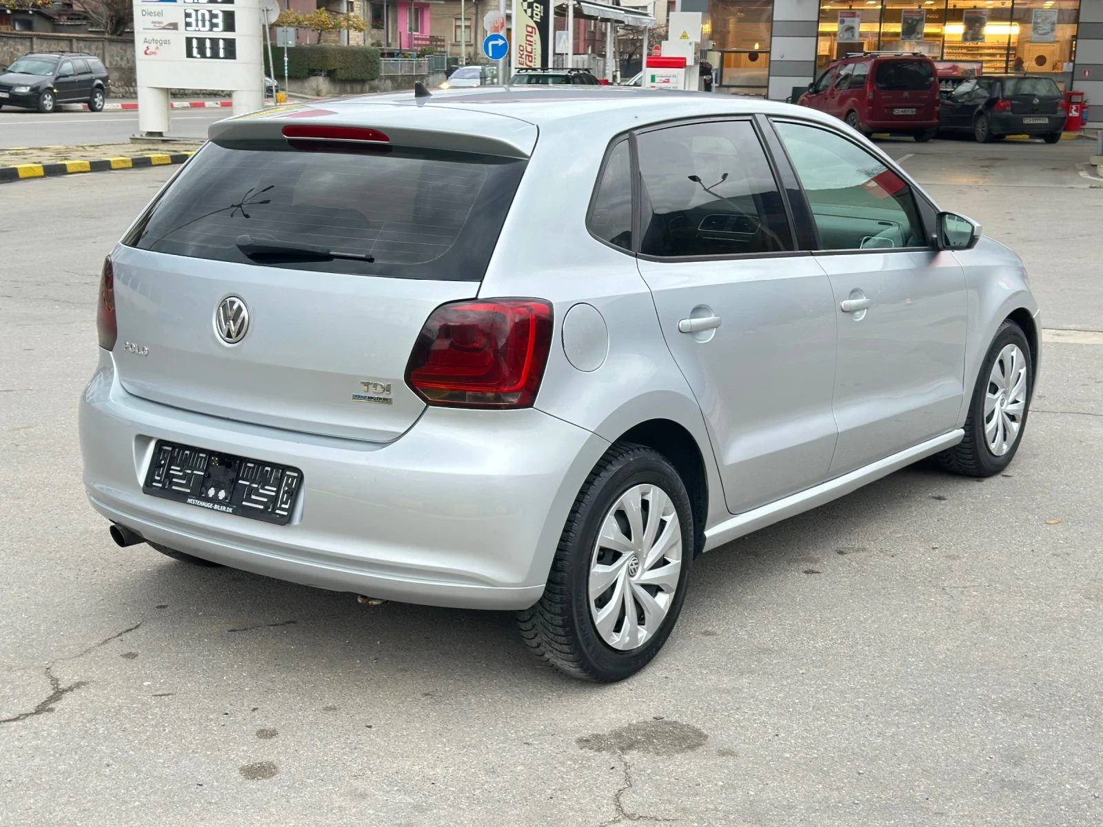 VW Polo 1.6TDI Навигация* Климатик - изображение 8