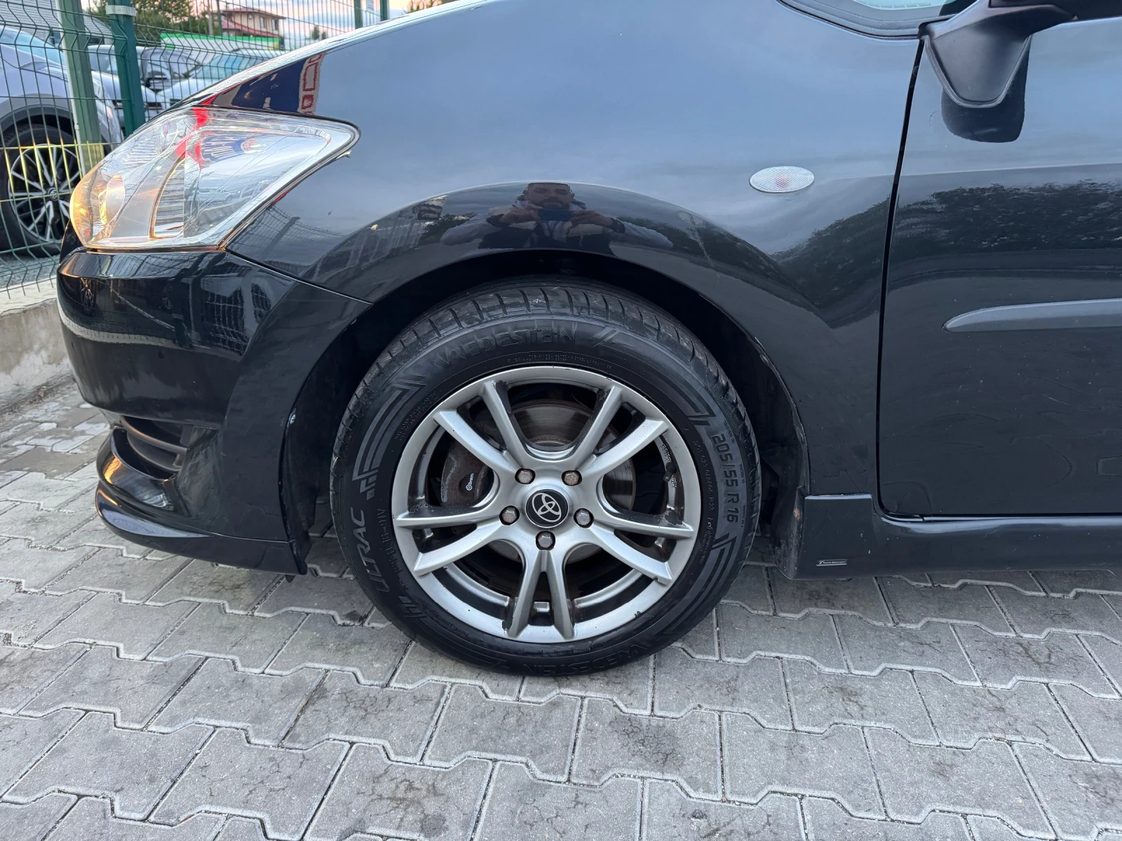 Toyota Auris 1.4 D4D SPORT LINE 90 �.�  | Mobile.bg � ����������� 12