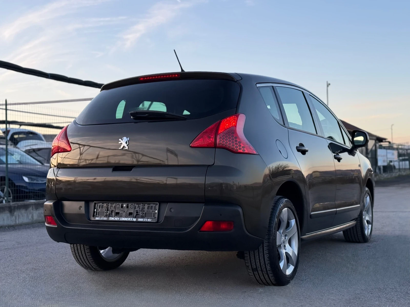 Peugeot 3008 1.6-EHDI-145.000km-NEW-EURO-5B-TOP-6-speed-NEW - изображение 6