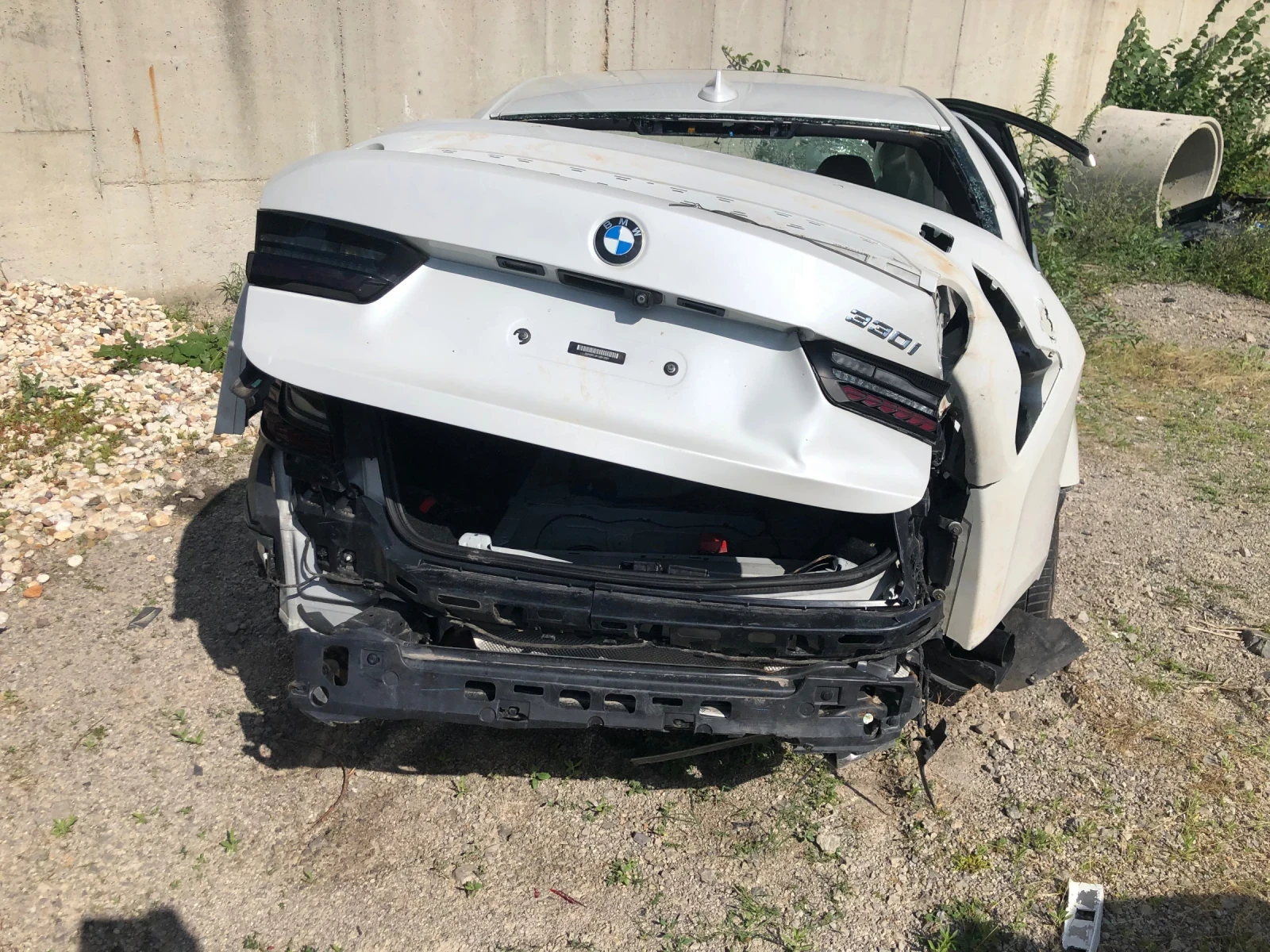 BMW 330 SDrive, снимка 15 - Автомобили и джипове - 55947159