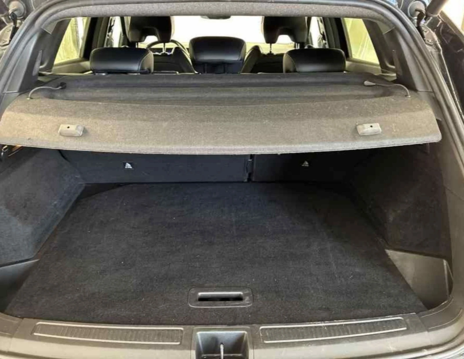 Renault Austral HEV 200 E TECH HYBRID ICONIC.KAMERA.LED.NAVI, снимка 12 - Автомобили и джипове - 53727625