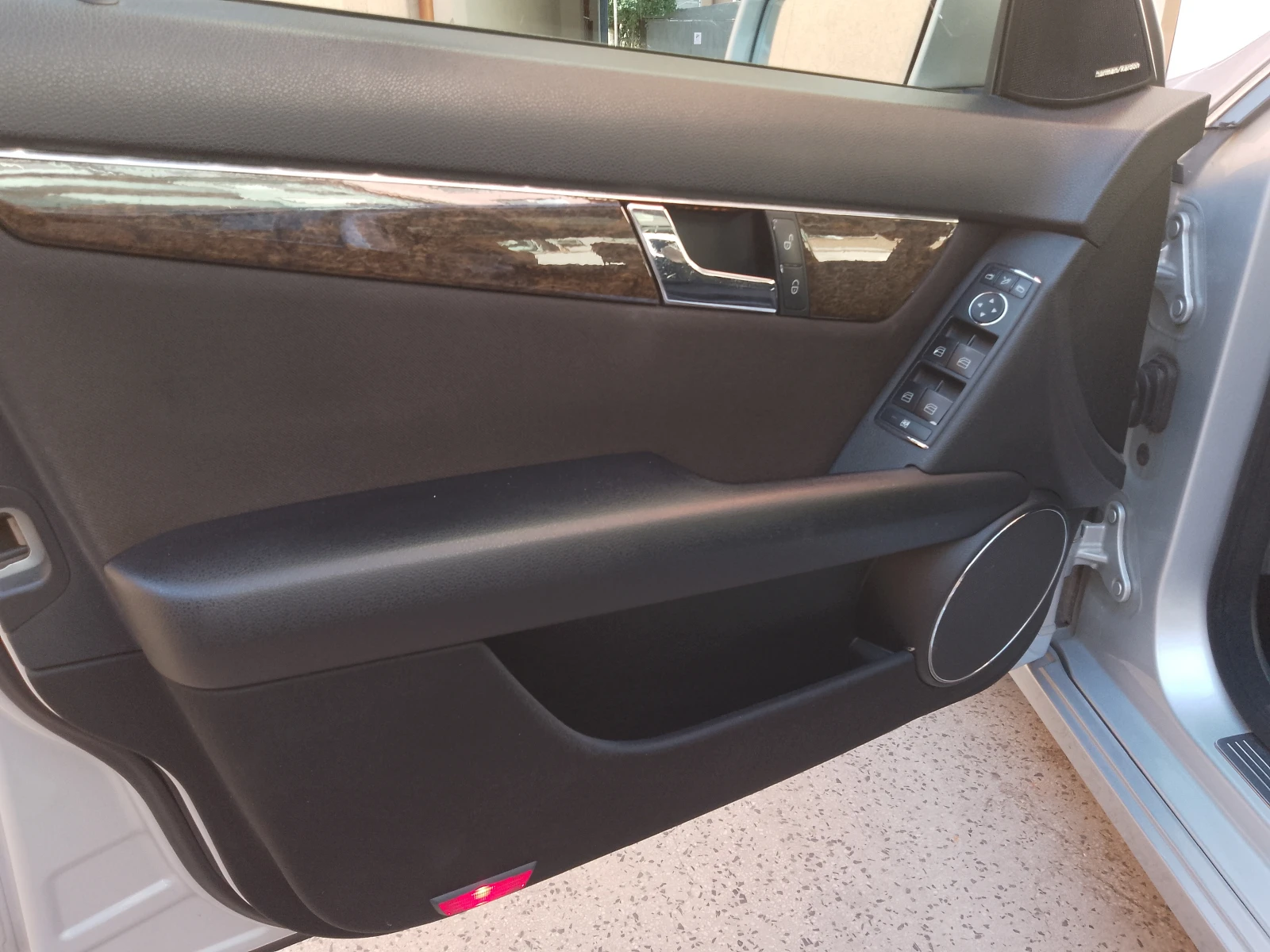 Mercedes-Benz C 200 w204, снимка 7 - Автомобили и джипове - 53770797