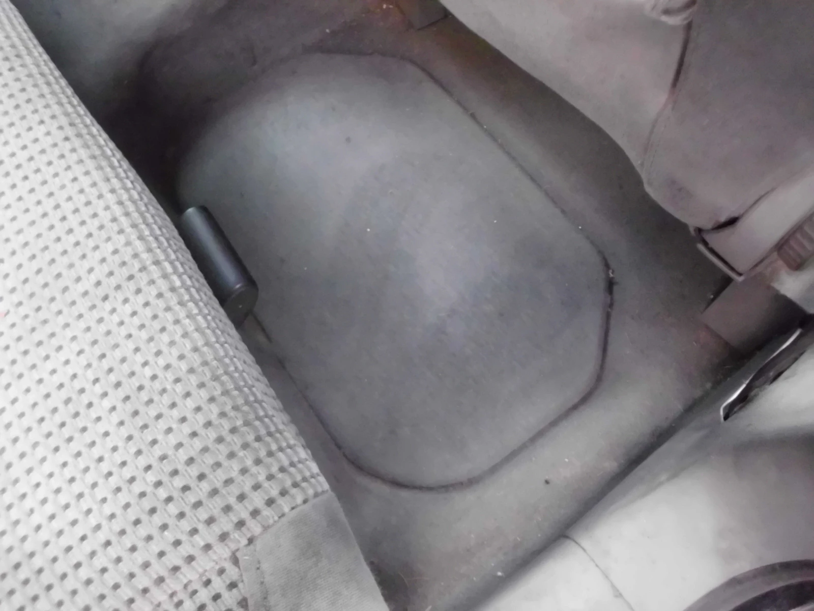 VW Touran 4 цилиндра, снимка 10 - Автомобили и джипове - 54009002