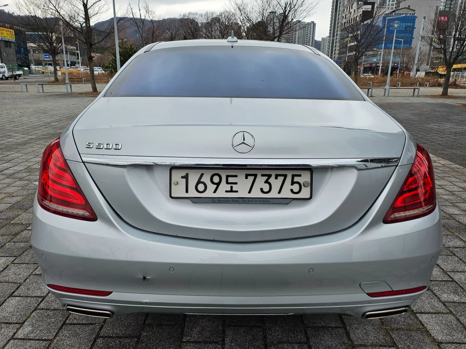 Mercedes-Benz S 550 L / DISTRONIC / BANG&OLUFESEN / TV / МАСАЖ / ОБДУХ, снимка 5 - Автомобили и джипове - 54009223