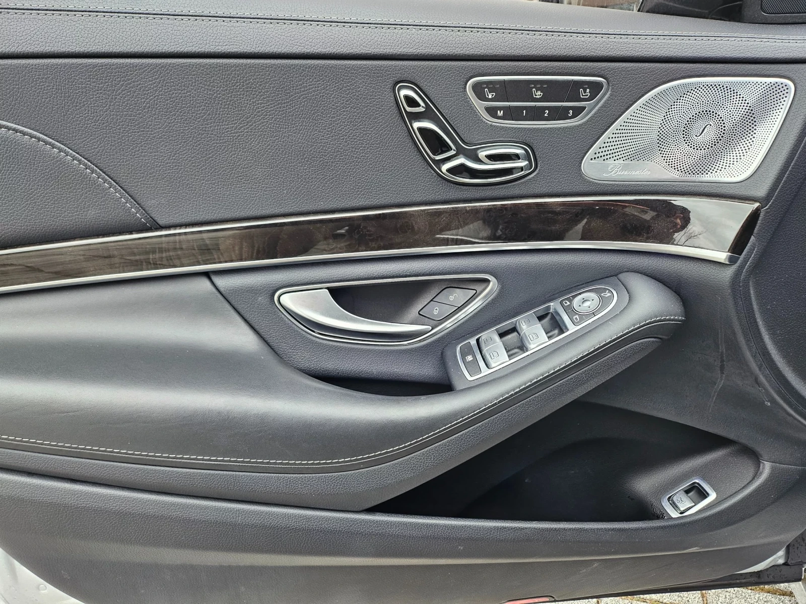 Mercedes-Benz S 550 L / DISTRONIC / BANG&OLUFESEN / TV / МАСАЖ / ОБДУХ, снимка 7 - Автомобили и джипове - 54009223