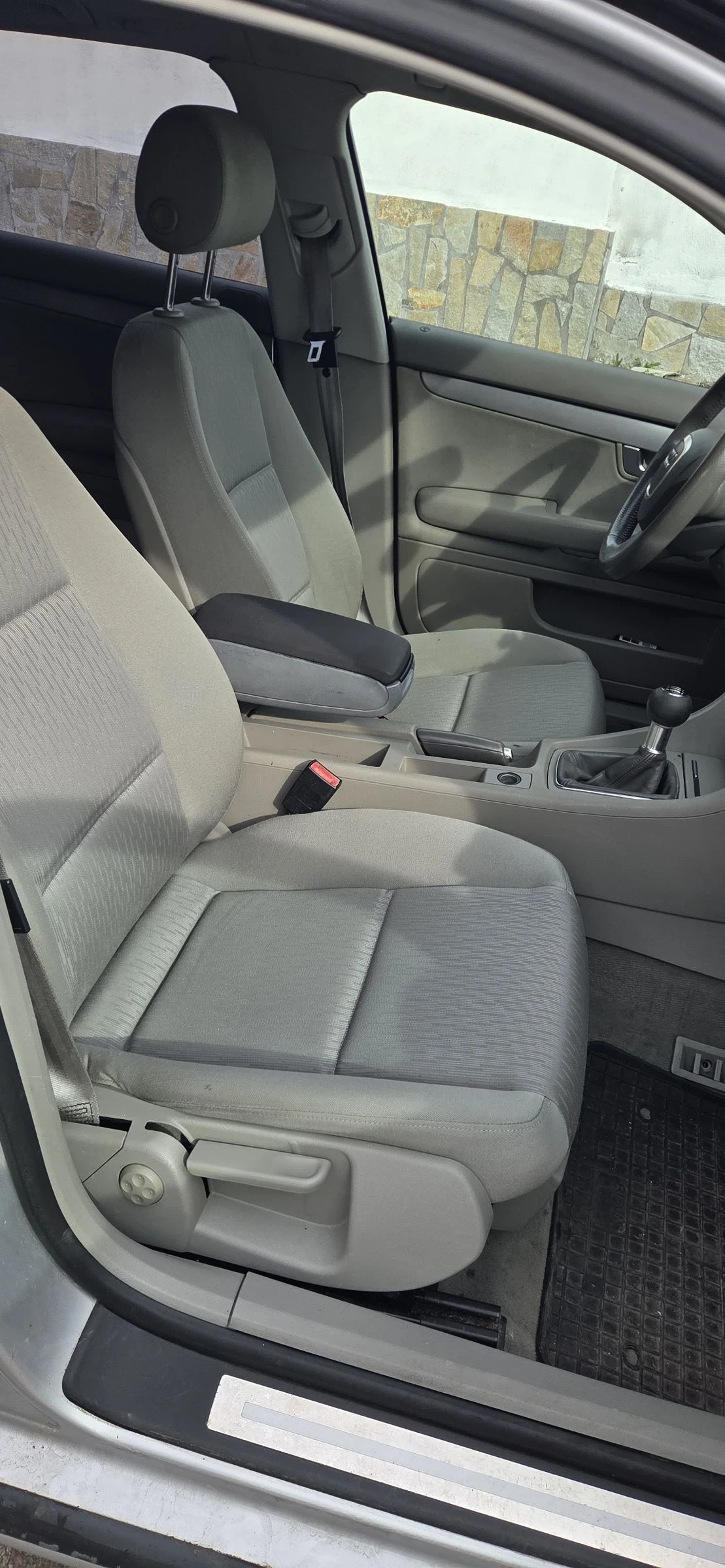 Audi A4 2.0 TDI, снимка 8 - Автомобили и джипове - 54198358