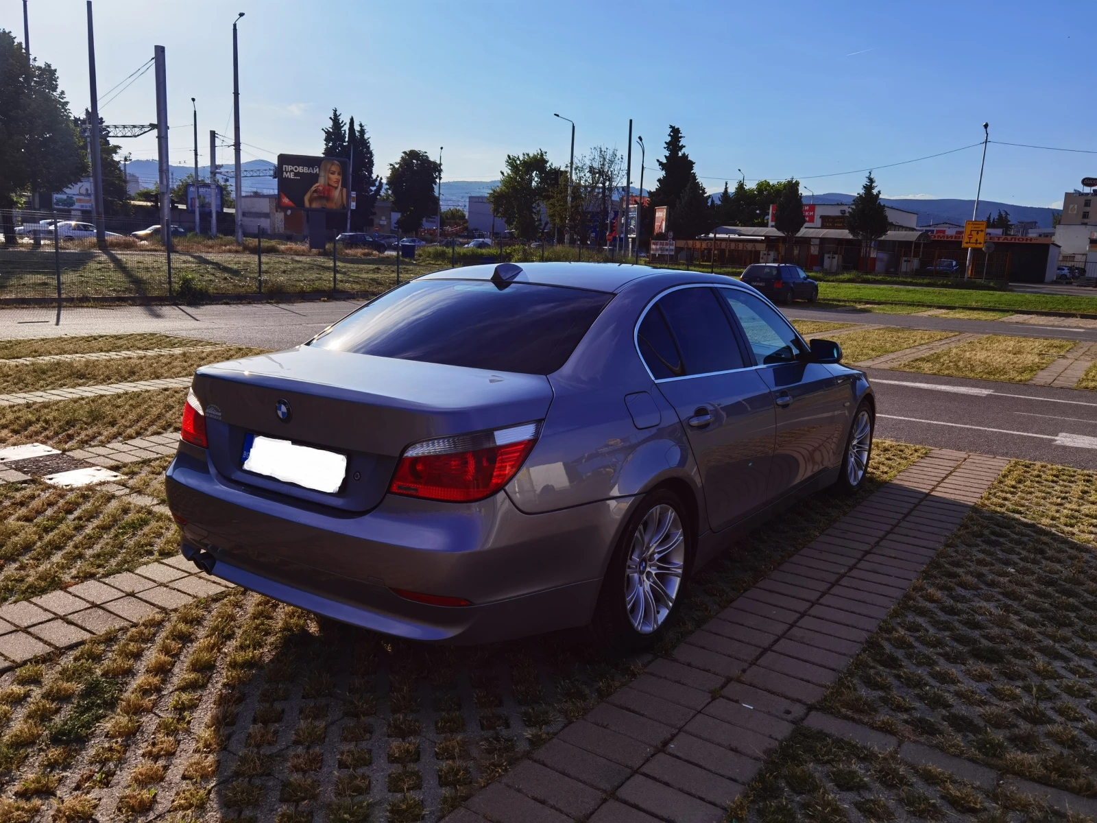 BMW 530 3.0D, снимка 4 - Автомобили и джипове - 54347772