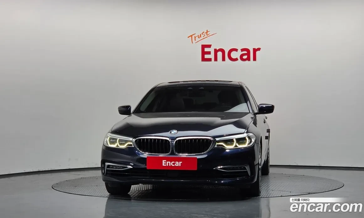 BMW 530 LUXURY PLUS| AMBIENT| HUD| ШИБИДАХ| B48, снимка 2 - Автомобили и джипове - 55135040