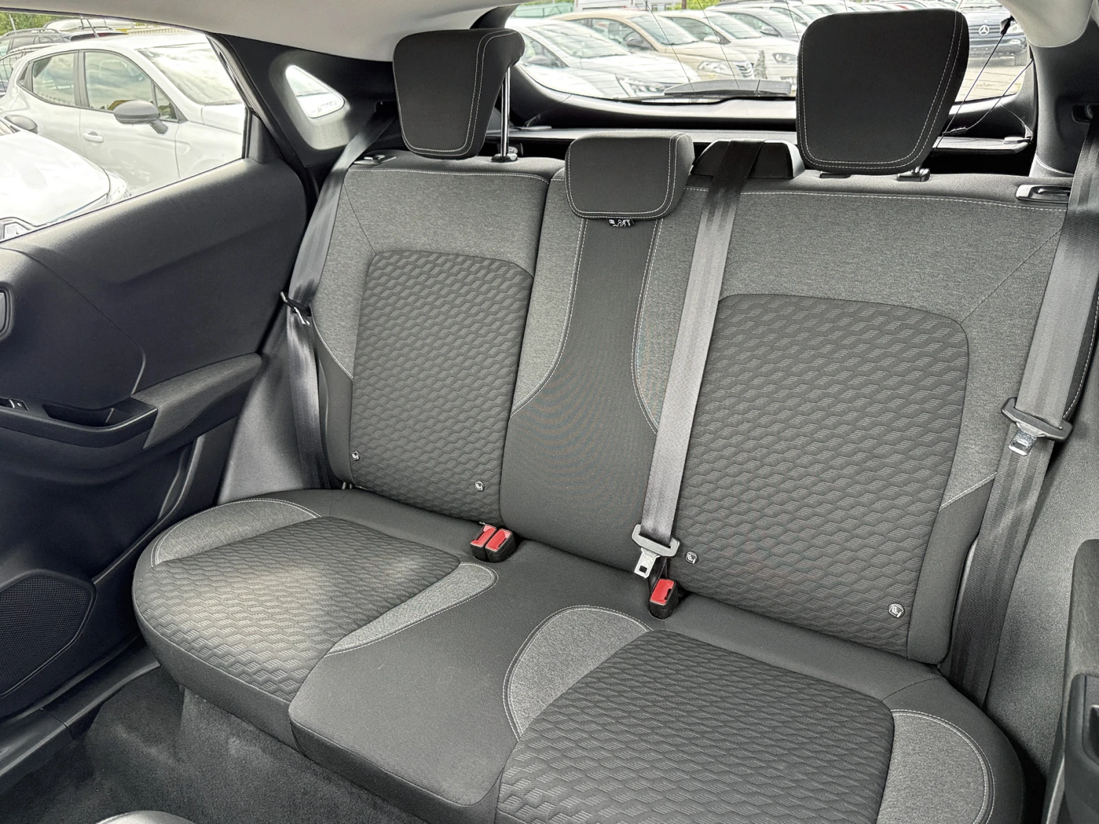 Ford Puma 1.0 MHEV TITANIUM ГАРАНЦИОНЕН!, снимка 11 - Автомобили и джипове - 55217835