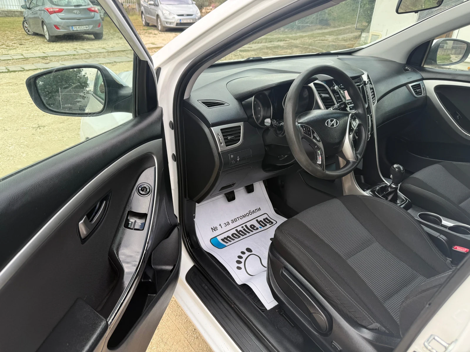 Hyundai I30 1.6 CRDI, снимка 10 - Автомобили и джипове - 55405149
