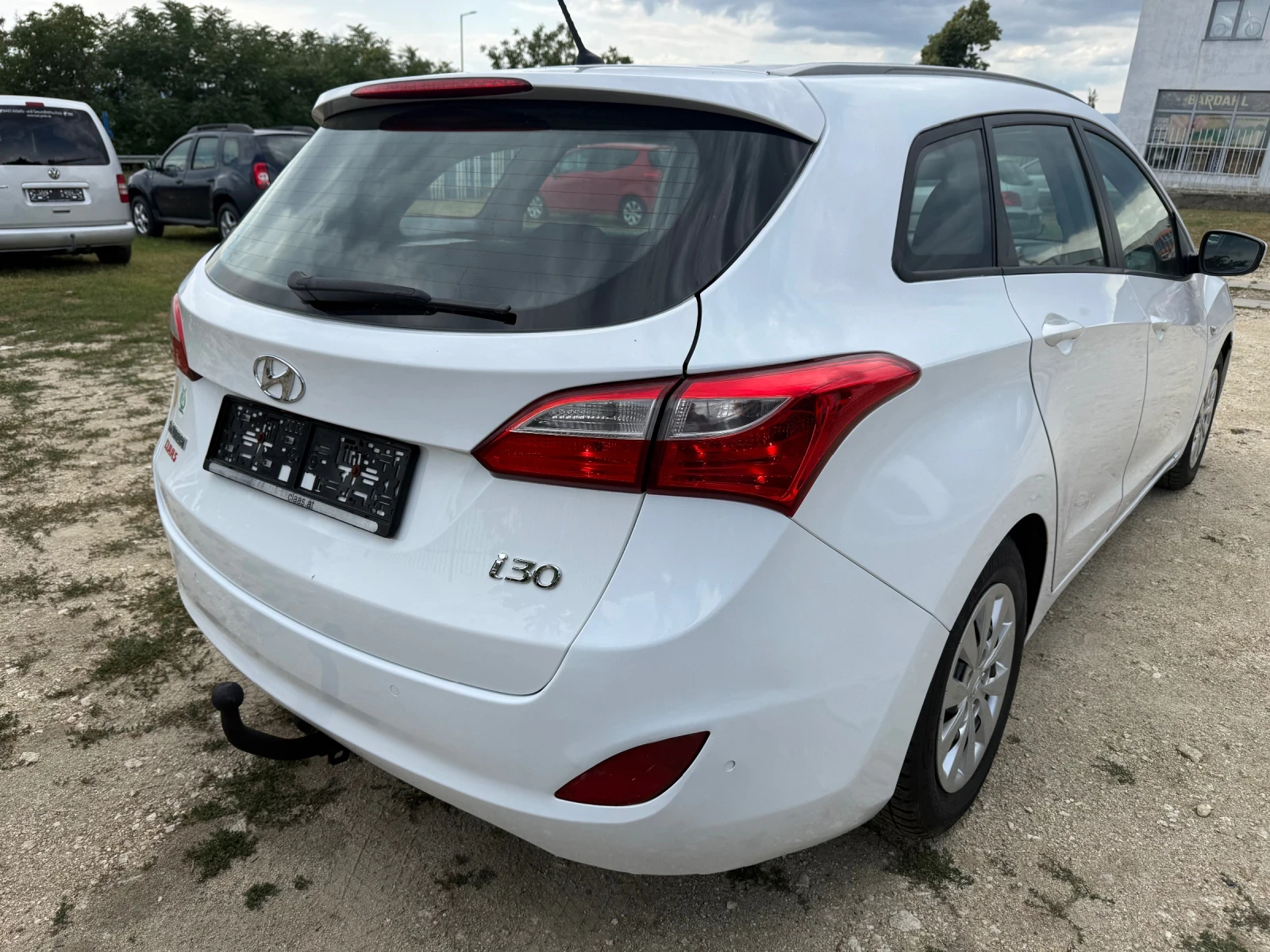 Hyundai I30 1.6 CRDI, снимка 8 - Автомобили и джипове - 55405149