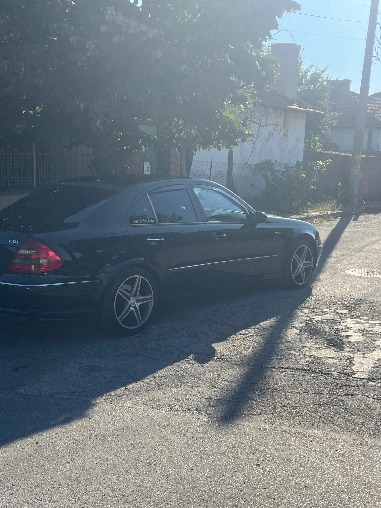 Mercedes-Benz E 320, снимка 3 - Автомобили и джипове - 55563994