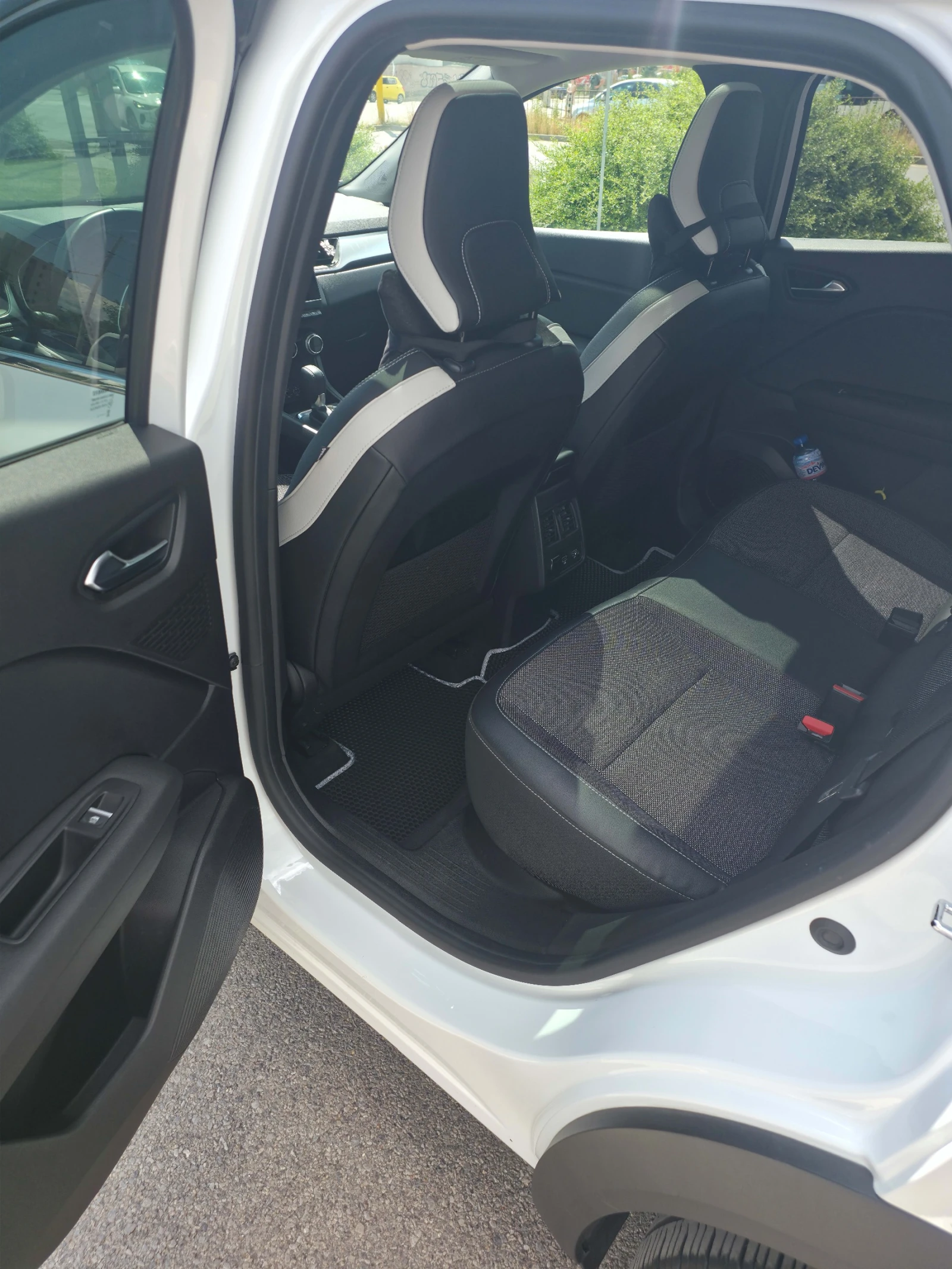 Renault Captur 1.3 TCe 158 �.�. EDC | �������� | 360  ������ | �� | Mobile.bg � ����������� 9